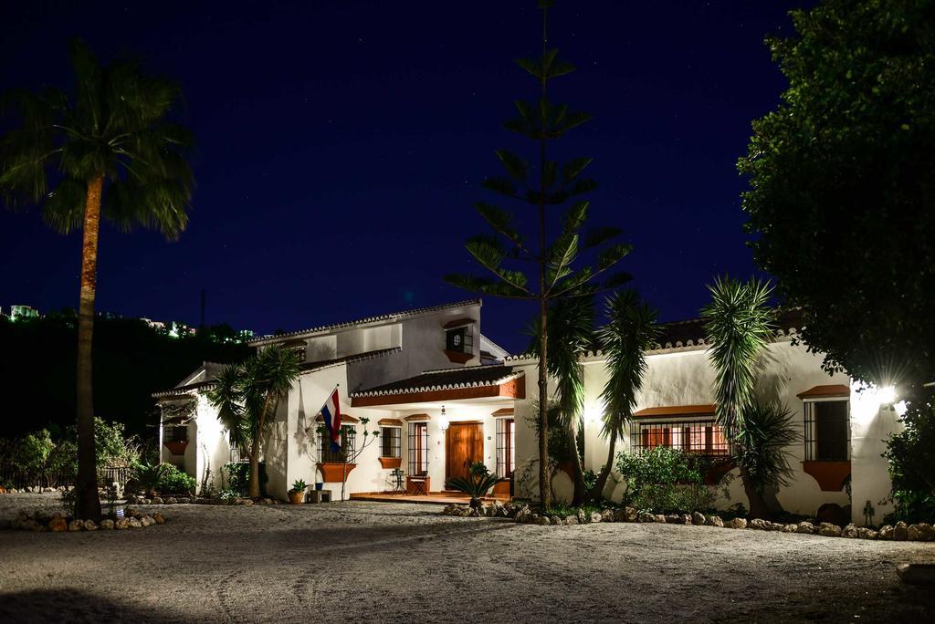 La Perla De Frigiliana Bed & Breakfast Deluxe Экстерьер фото